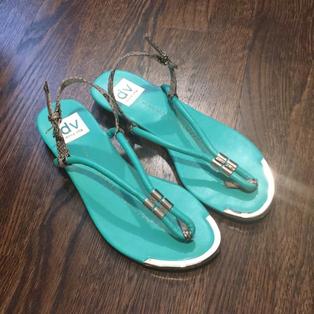 DOLCE VITA T-Strap “Archer” Gold Plated Sandals SIZE 6.5